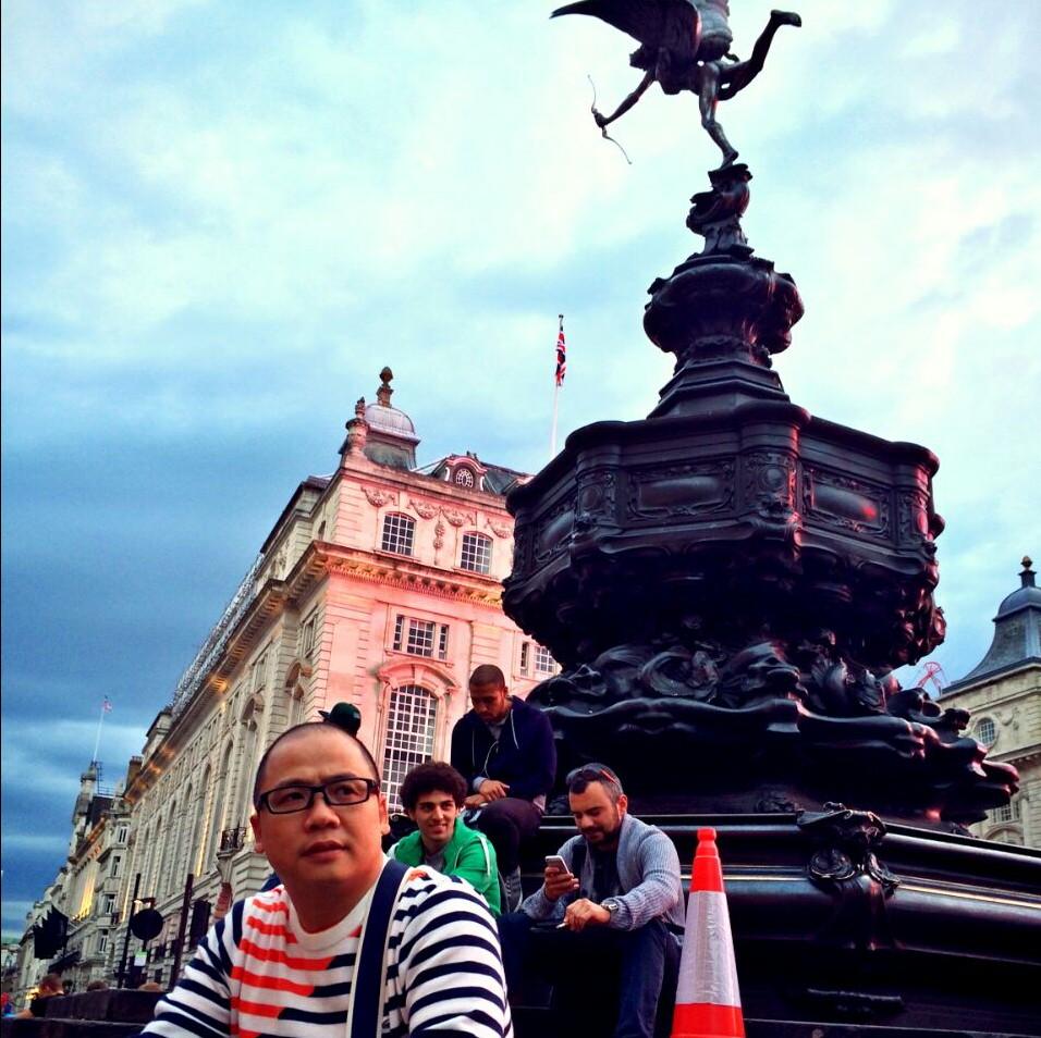 henrywijadi's profile picture. 