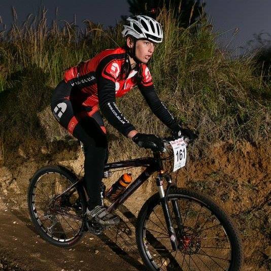 AlexNPhysio's profile picture. Physiotherapist and MTBer. Likes: riding bicycles, fixing people, tea, cake, crunchy leaves, sunny days, kayaking, stormy days. Dislikes: being hungry.