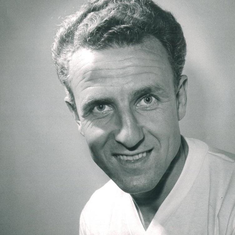 AGFDengang's profile picture. Når tiderne er dårlige for AGF synker vi ned i nostalgien og i minderne - for dem har vi da lov at ha'. Og dernede finder vi håbet om bedre tider. #agfdengang