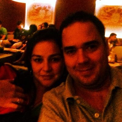 FGuerreroH's profile picture. A Dios y a la Virgen Me Encomiendo. Emiliano’s & Martina’s personal assistant ❤ Vivi❤ Private Banker, Entrepreneur, strategist & Co-Founder @TruckingSL