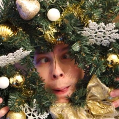 Free follow for the holidays