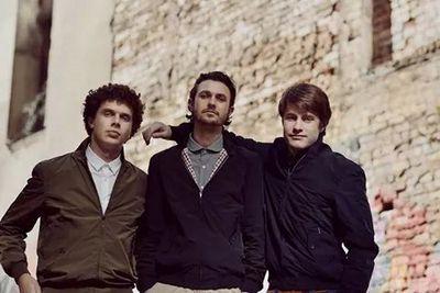 fan page of South African based pop band, Beatenberg 
follow us for info on gigs, lyrics & other cool stuff about Beatenberg