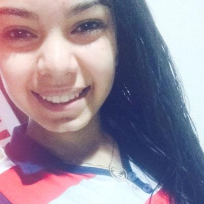 “E se me perguntarem como estou, eis a resposta: Estou indo. Sem muita bagagem. Pesos desnecessários causam sempre dores desnecessárias.” — Caio Fernando Abreu