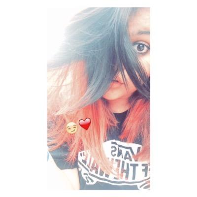 calum ashton luke michael ❤️ 5sos ❤️ kylie jenner = BAE ❤️ insta- eweeda_is_a_penguin  help reach 2k plz ❤️