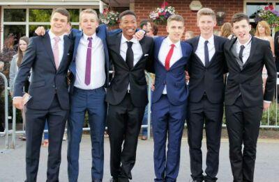 Cummings107's profile picture. 22, UK🇬🇧