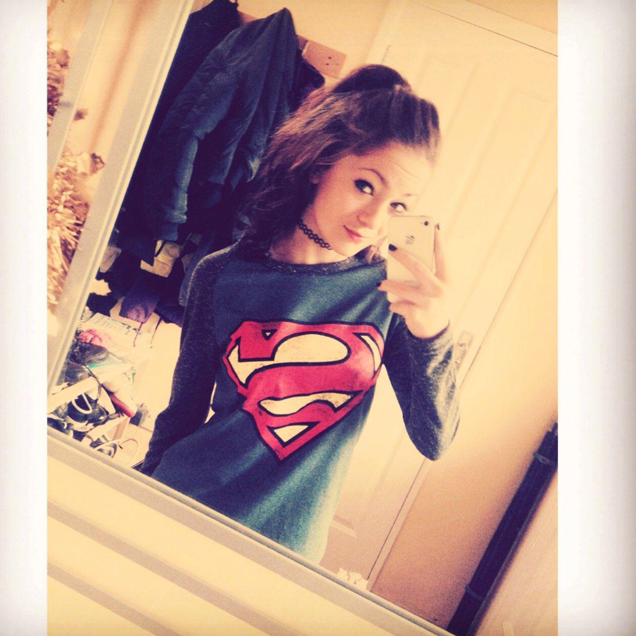 Acting and singing.// instagram-caitlin.louis3
