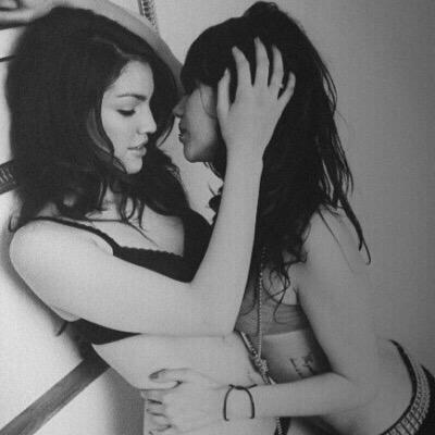 diaryoflesbian's profile picture. #лесбиянки #лесбиянка #lesbians #lesbian #followme #f4f #followback #взаимныйФолловинг #взаимный #фолловинг #взаимная #подписка