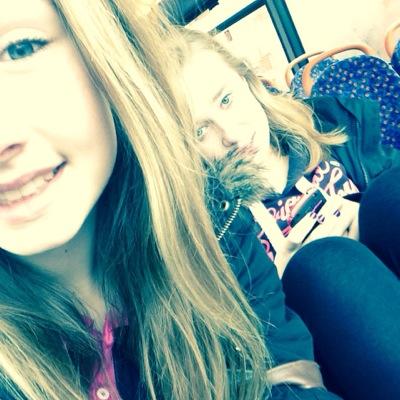 instagram-helen_louise_xoxo facebook-helen louise FOLLOW MEEE, I FOLLOW BACK xx