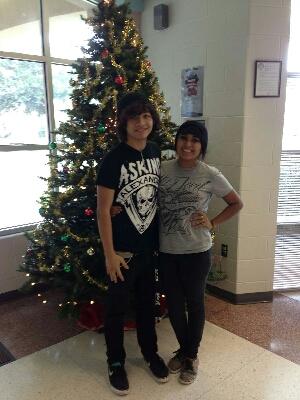 Suicide_Veil_'s profile picture. Me, Babe, and Bands so suck my fuck and live life to the fullest you fucking wankers. (Follow our instagram @suicide_veil_ once we hit 1K we'll start doing cont