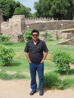 Bachelor  of Engineering  (Electrical )
Maharaja  Saiyajirao  University  Baroda
Working as Deputy Engineer 
Pachim Gujarat Vij Company Ltd 
(former  GEB)
