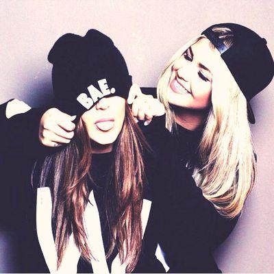 toutestdis's profile picture. Don't judge me ✨ Just
Reddio