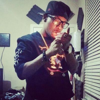 Real street nigga . Getting Money All I know
#Fr3$hUrbanClothingCEO #ReckRecordzCEO  #GOLDGAMECEO #