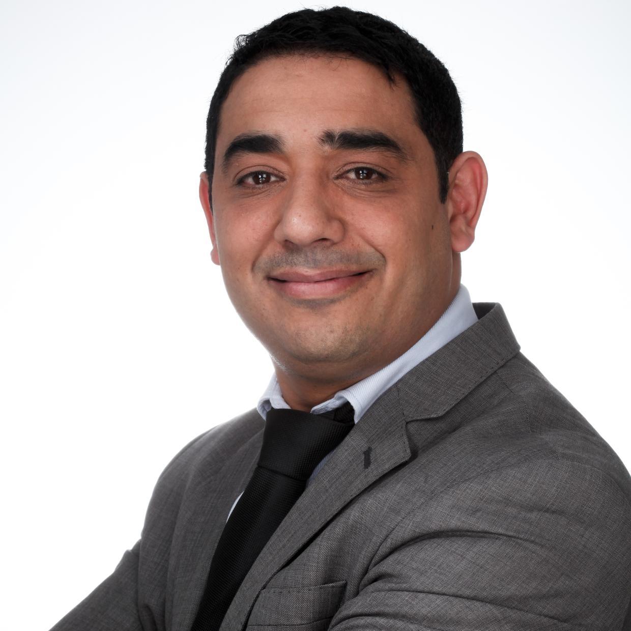 _refai_'s profile picture. 