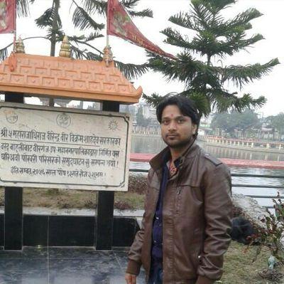 MukeshRauniyar5's profile picture. cool boy