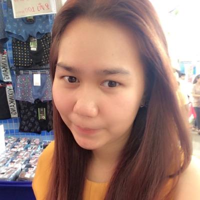 สวัสดีฮ่ะ เราชื่อน้ำฝนนะ ทักได้นะเราไม่กัด^^