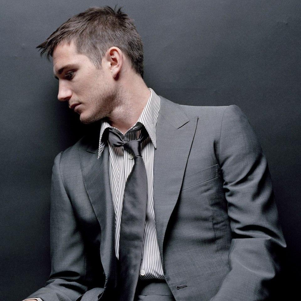 MrDallas7's profile picture. Modern Furniture and Decor for your Home and Office. #followback