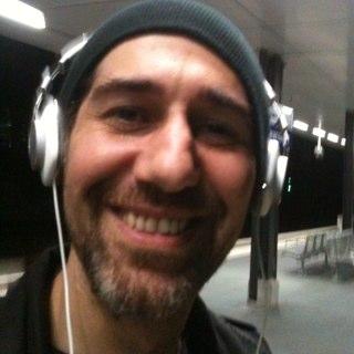 Genghis_Bong's profile picture. Stoned dirtbag from south of the border.