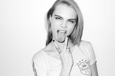 ✌
