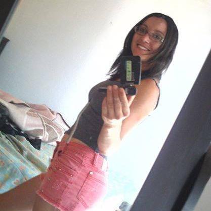 DEUS é a minha força , meu socorro e só nele confiarei.  mesmo em meio a tantas desilusões jamais deixarei jesus!!!