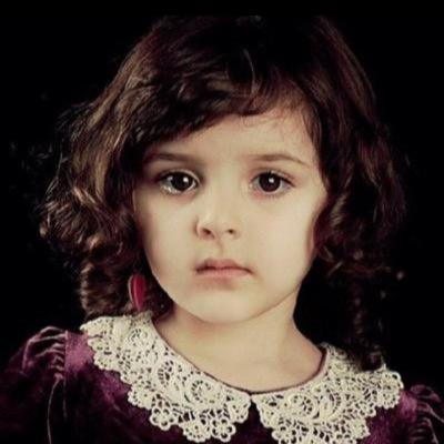 إلهي، لاتجعلني شيئًا يرهق أمي..#اللهم انها سعادتي فاستودعك اياها ياالله فانها لاتضيع وداعك❤️