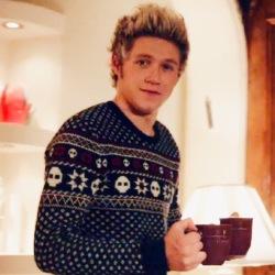 hi this is @bangerzftnouis and it would be pretty cool if you followed my instagram, // _brinley56 // thanks bby