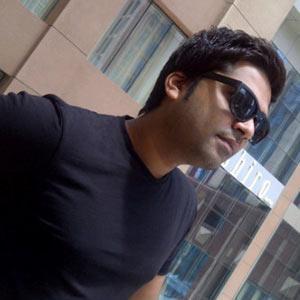 Hi friends i am dilan.i am a engineer.working for a construction company. I like chating with peoples.