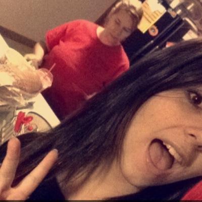 Courtneyyylm's profile picture. 