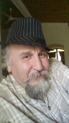 ali_darbalot's profile picture. 