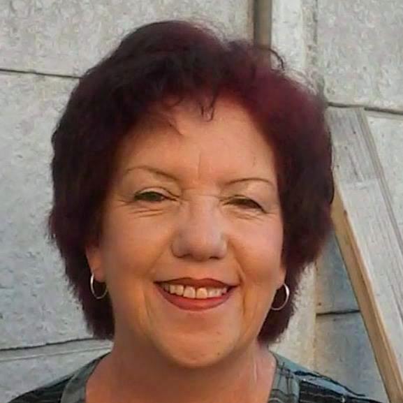 ElizthaJacobs's profile picture. 