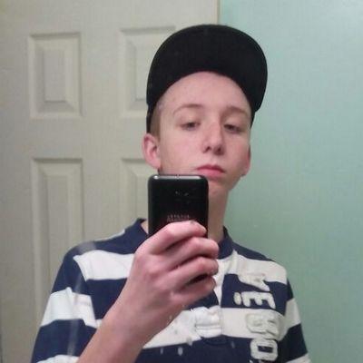 BoSHSnip3r's profile picture. 6 foot tall ginger. ginger that has a soul. my name is riley im thirteen