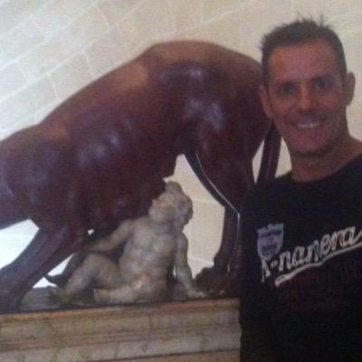 solo il tempo de blocca’ ed elimina’ tutta la pubblicità e poi chiudo anche questo ultimo social de m…a 💛❤️