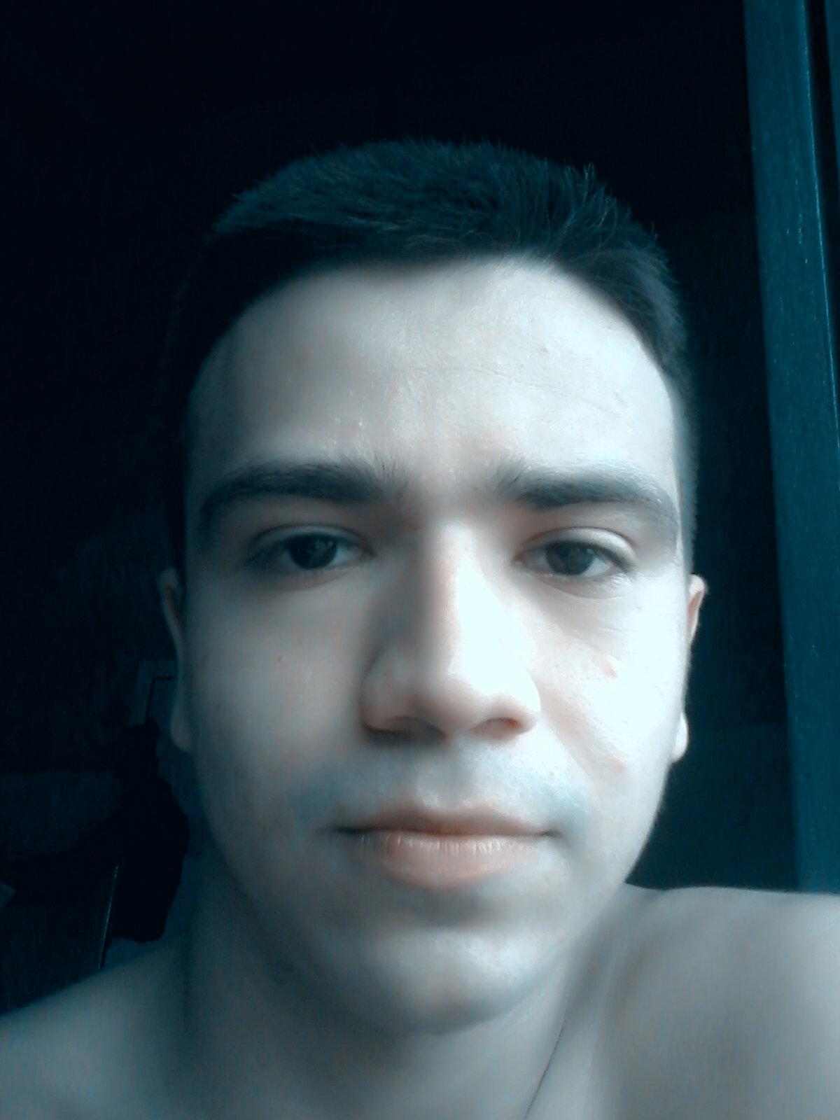 Cesar_Henrique 
.