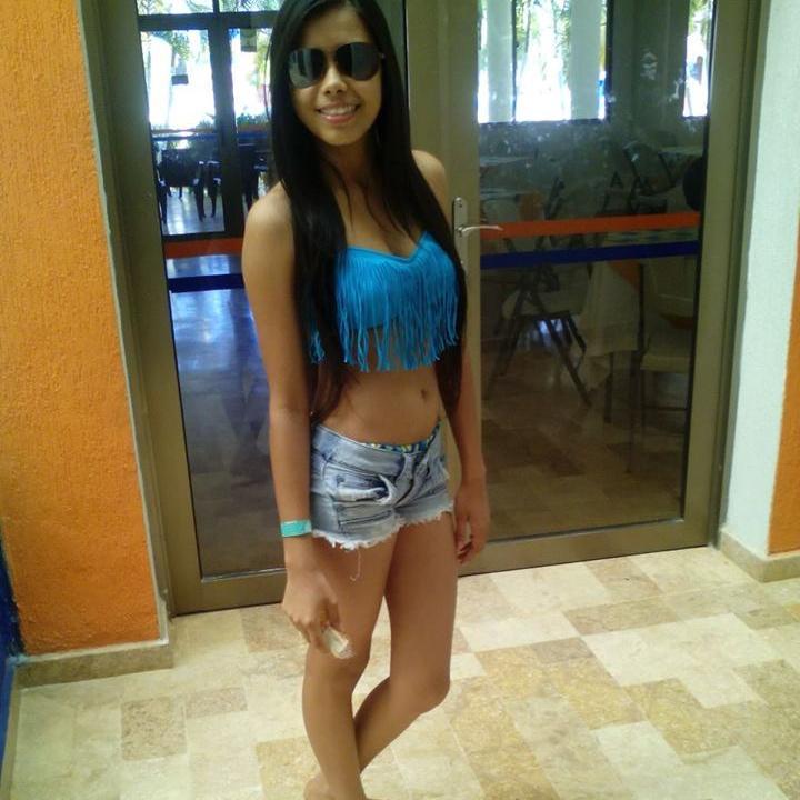 :) ;) para adelante, porque para atras ni para recoger el tacon que se me cayo!!!