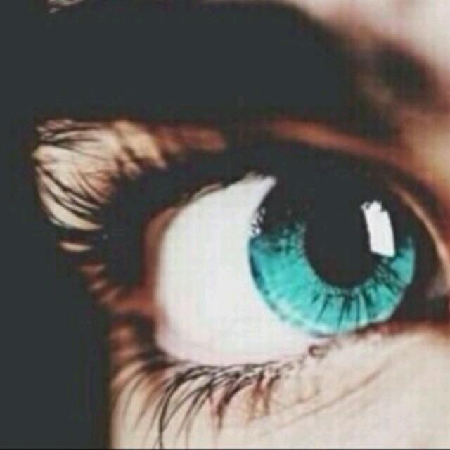 ‏حُريتي : أن أكونَ كما لا يريدوّن لي أن أكون . ‏‏‏‏‏