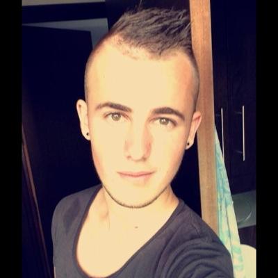 valou_vllm's profile picture. #TeamPortugal #TeamPerformers #TeamCharbonneur #TeamFuzillero #TeamOL - 0802 #A❤️