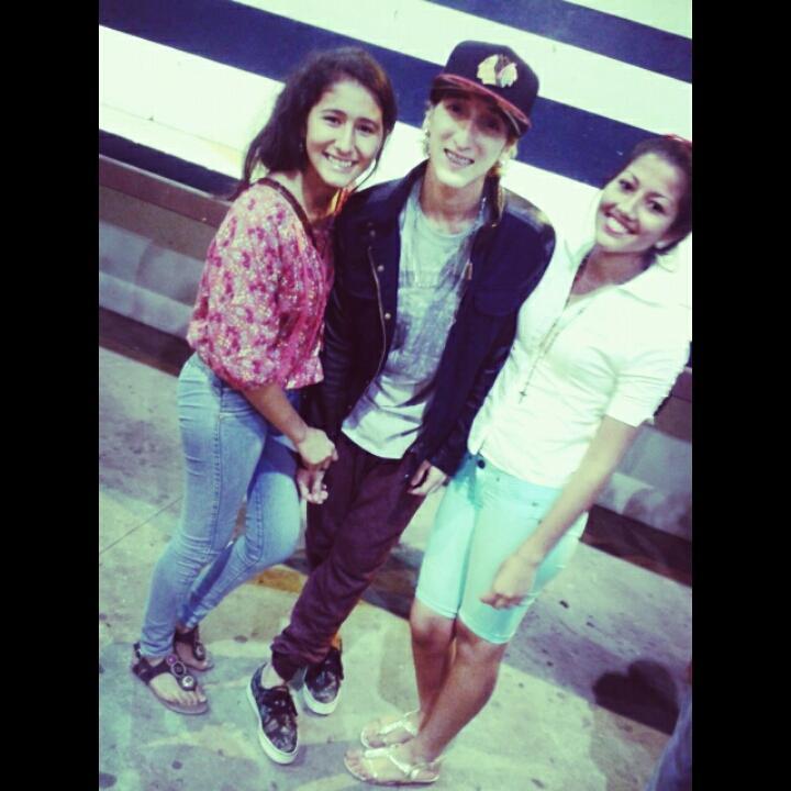 Pues soy Divertida me encanta hacer Amigas/os  Hincha de BSC ♥ Fans de Justin Bieber  Matt Hunter *_* y Tyra Backs ♥ BMX▼100%Motocross♥futbol*_*Basquet ♥