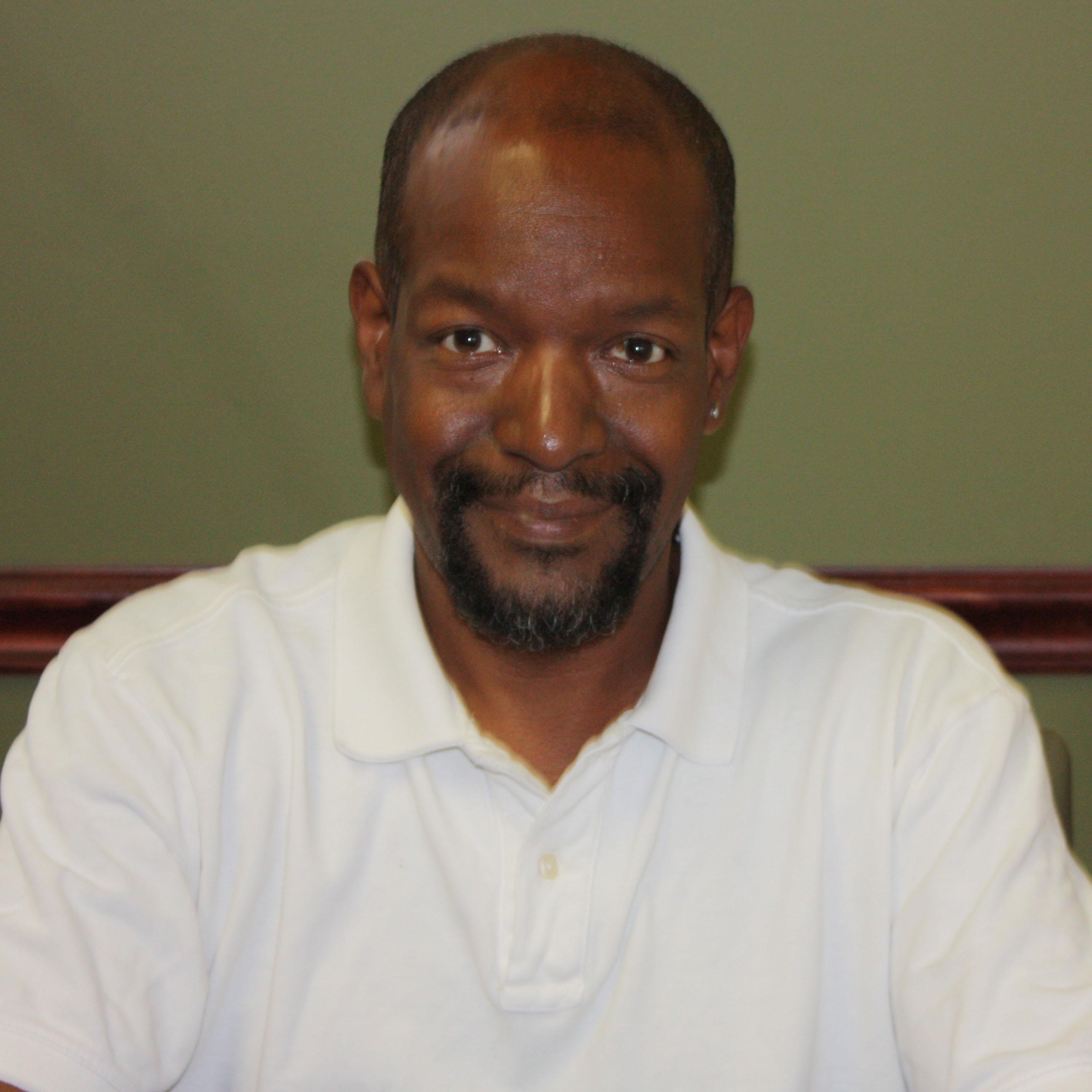 Originally from Chicago, IL.  Now residing in South Holland, IL. Single.  U.S. Air Force veteran.  Currently a full-time Internet Marketer.