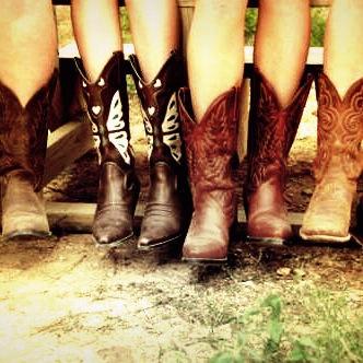 countryquotes42's profile picture. 