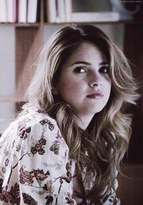 I'll never leave you .. [Descriptive|Literate|#TW|Unclaimed|#Stalia]