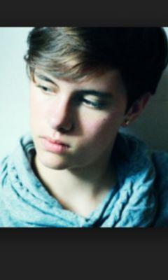 originally des. but now I'm Matthew, Call me Matt.I'm adopted by @RedRoomBarton! |RP|OC|19|Transboy