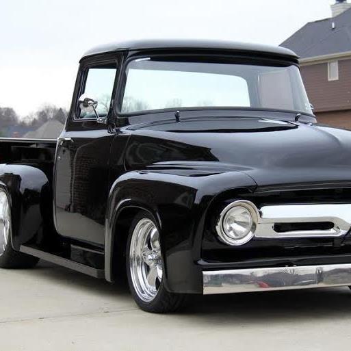 We offer complete body on / off car restoration services including mechanical, paint, engine rebuilding, suspension upgrades, wiring, rust repair, metal fabrica