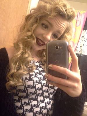 lunaxander17's profile picture. Skinny waist & Drug habbits ♥