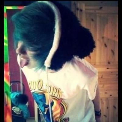 Im Alex~17~gay~single~Christopher's kitten c; ❤|| Danny~18~gay~single~fucked up|| we follow back|| feel free to dm, we dont bite..too hard c;