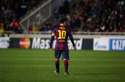 Culé de por vida. Messi es mi debilidad, Iniesta es mi vida y Xavi es mi maestro. Veo en Bartra cosas de Puyol. {Neymar y Rakitic}  #TitoEterno