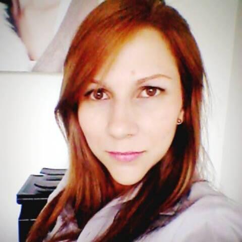 ViviZapata01's profile picture. No eres pobre por que no tienes dinero, eres pobre por que no tienes un sueño!!!!