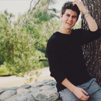 nashGhelp's profile picture. personal @freelawleypop