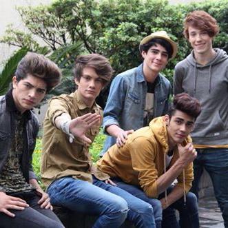 Cuenta dedicada a @somoscd9 y a todas las CODERS nuestro motivo de ser felices es por @bryanmouque @josdice @soyfreddy @soyalonsovillal @soyalannavarro
