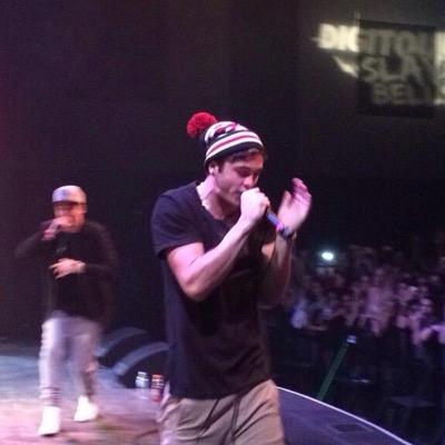 follow @whitewhatsides and rt and fav the link in ber bio for a dm to 4/12 & 3/12+band