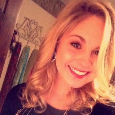 Jesus Freak. Blonde & Southern. Type 1 Diabetic. Wannabe mermaid. instagram: lindzsav125