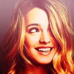 Gryffindor, sexto curso. Hija de Bill y Fleur, parte veela. #Potterowll